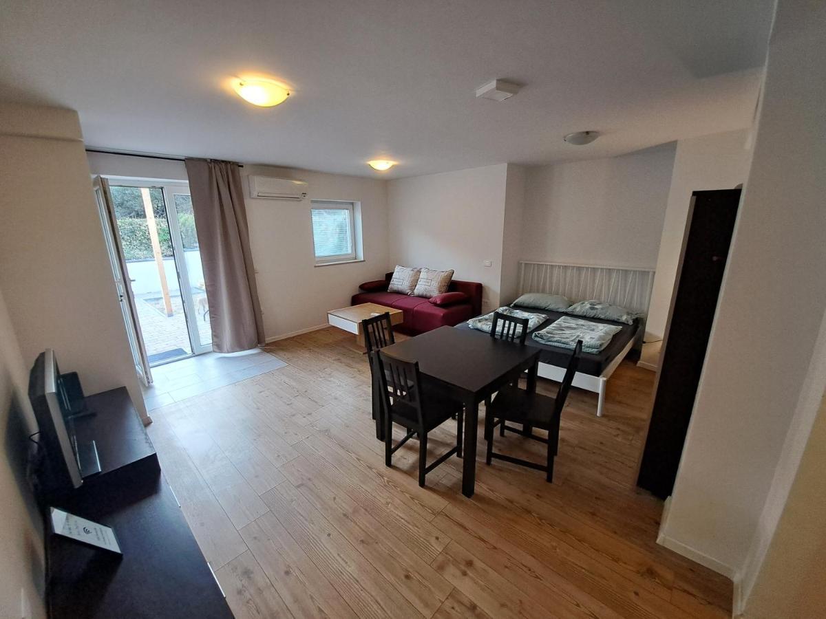 Apartments Pronavtik Пиран Экстерьер фото