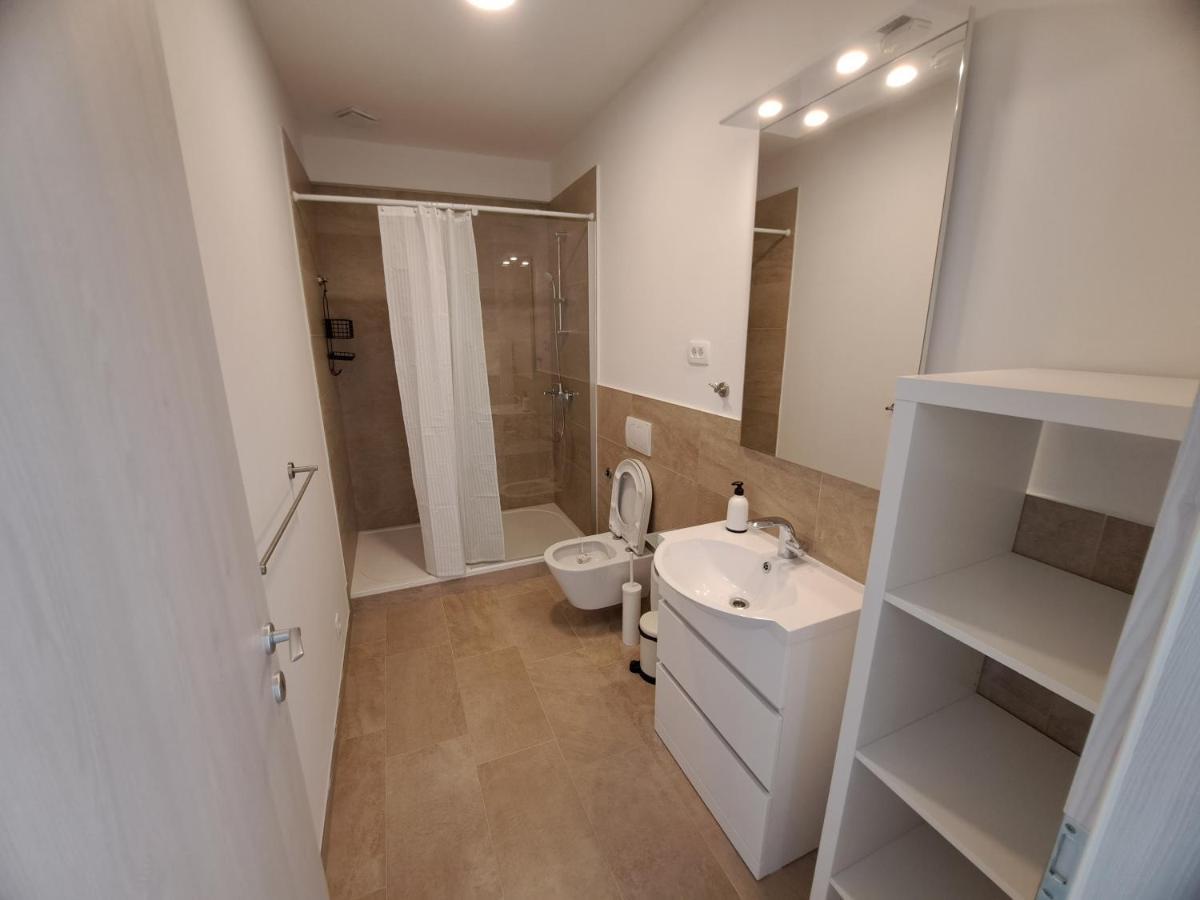 Apartments Pronavtik Пиран Экстерьер фото